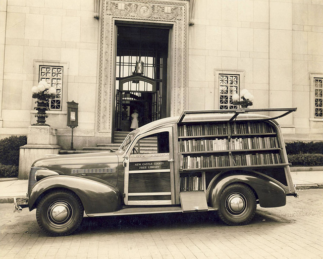Một xe sách lưu động của thư viện quận New Castle, bang Delaware, Mỹ.