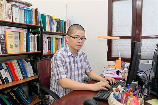 17-49-03_ts-gip-vn-duong-cho-rng-khi-d-chon-do-to-con-nguoi-cong-cu-lm-triet-ly-thi-khong-co-cch-no-lm-cho-gio-duc-tot-len-duoc