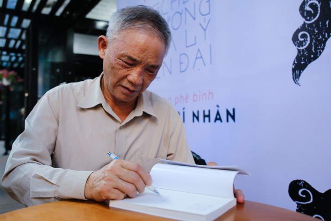 'Cần đánh giá người Việt theo tiêu chuẩn thế giới'